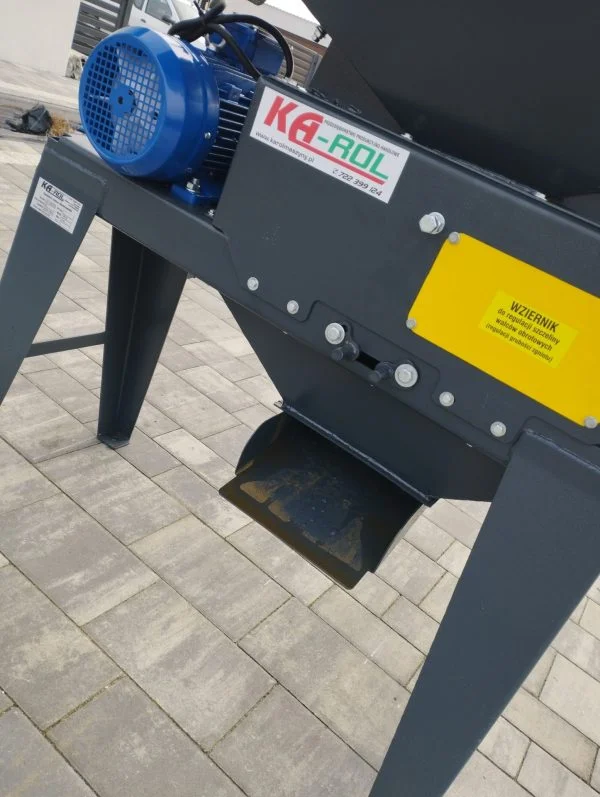 zgniatacz gniotownik do zboża karol