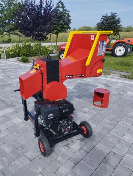 spalinowy rębak walcowy RS-120 WOM agrol maszyny rolnicze