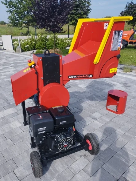 rębak walcowy spalinowy RS-120 WOM agrolsklep