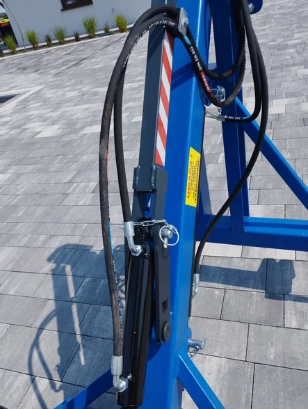 ładowacz hydrauliczny na tył ciągnika agrol maszyny rolnicze