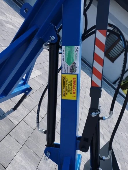 ładowacz hydrauliczny na tył ciągnika