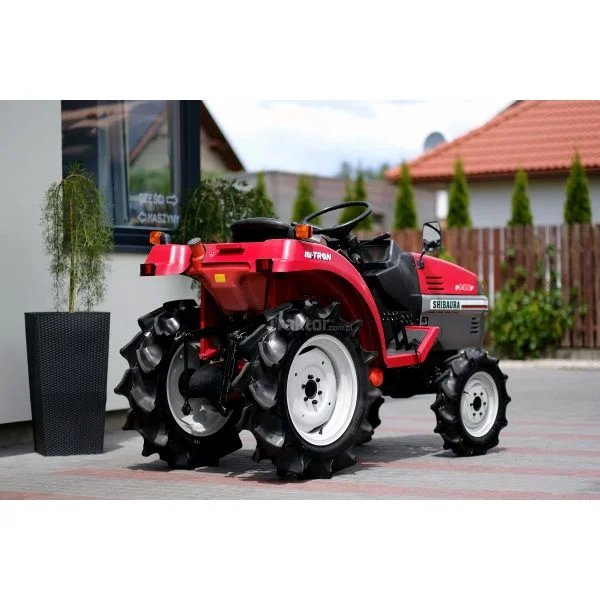 Shibaura P145F 4x4 14KM - obrazek 3