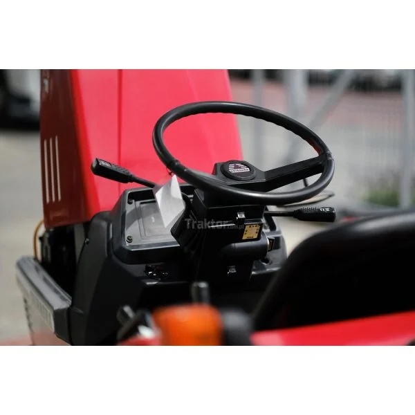 Shibaura P145F 4x4 14KM - obrazek 7