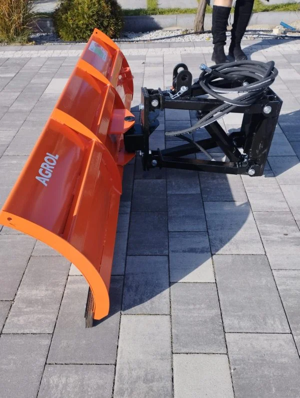 Pług śnieżny 150cm pomarańczowy do mini ciągników z boku