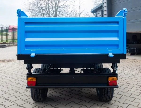 Dwuosiowa przyczepa rolnicza T-235cn z kiprem 2,5t