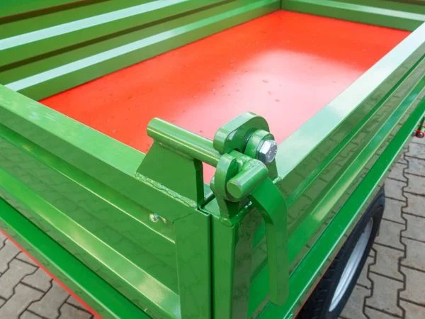 Przyczepa rolnicza jednoosiowa R-235 1,5 t